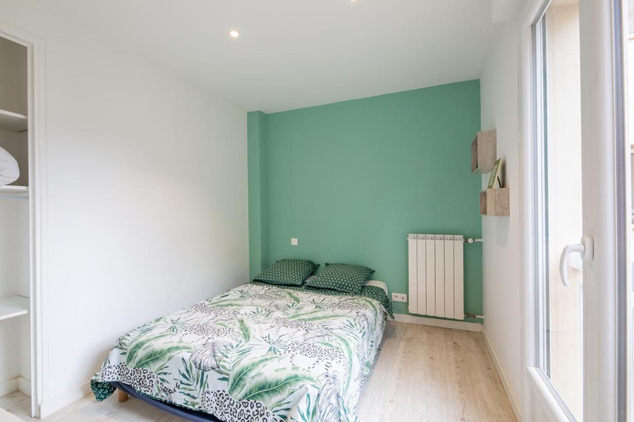Meuble 2 Etoiles, Wifi, A 2 Pas Des Plages Fréjus Eksteriør bilde
